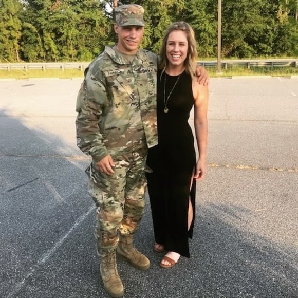 Meet your Posher, Rae - Picture 3 of 3